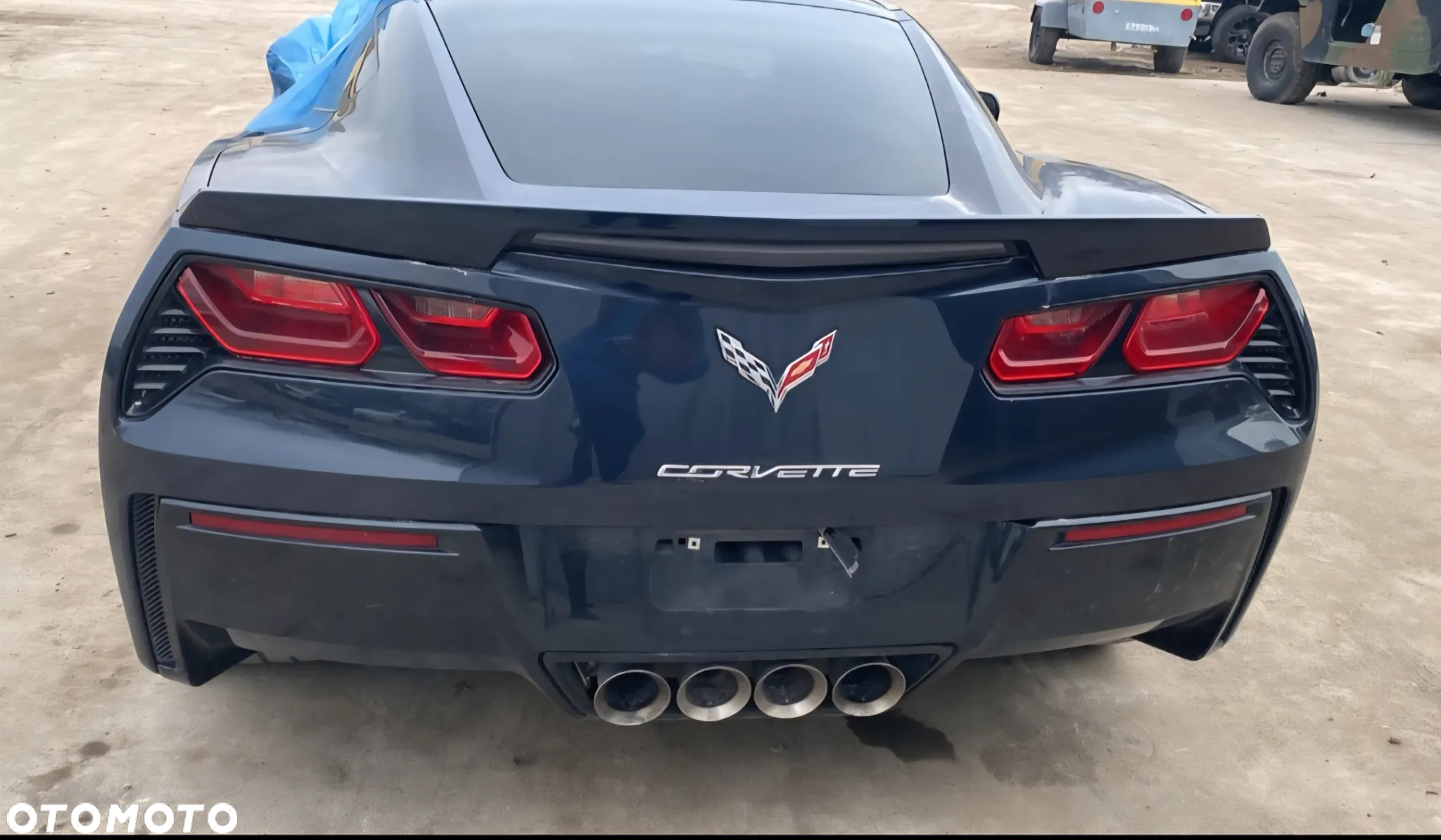 Chevrolet Corvette - 5