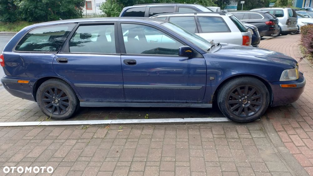 Volvo V40 2.0 - 2