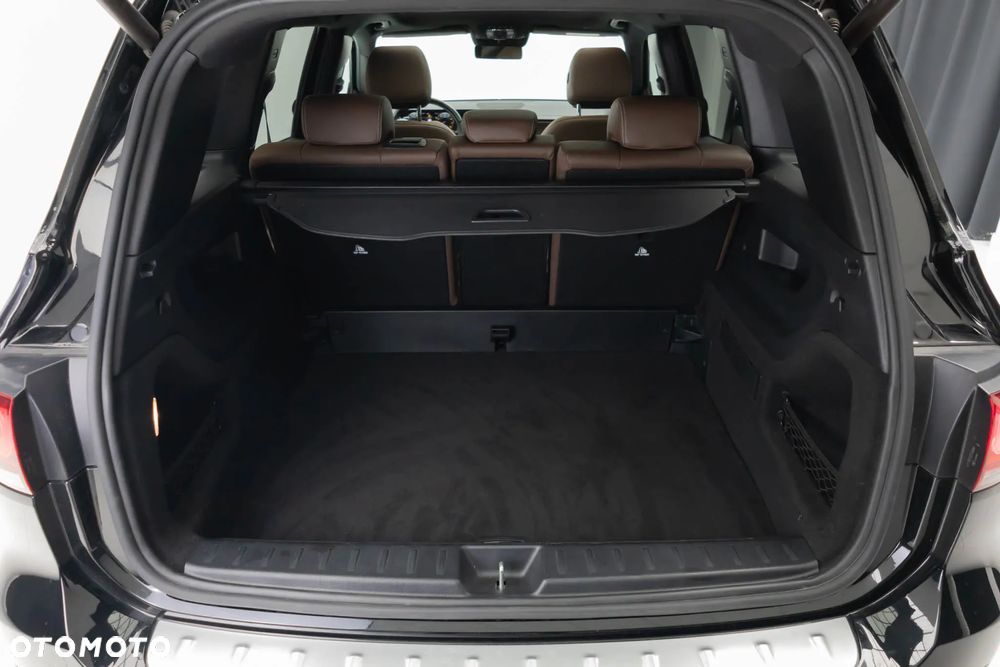 Mercedes-Benz GLB - 40