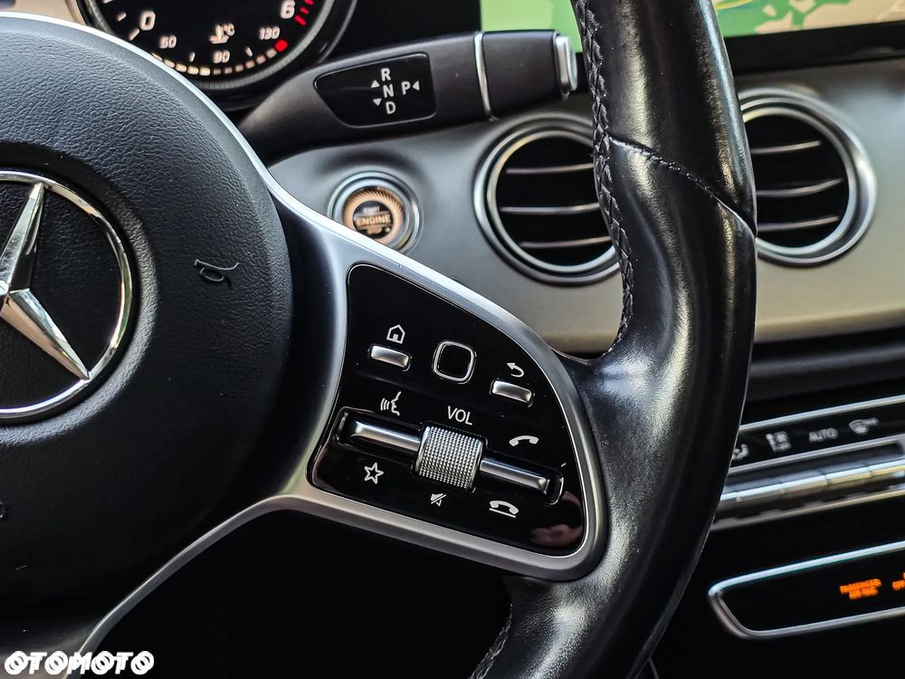 Mercedes-Benz Klasa E 220 d 9G-TRONIC - 22