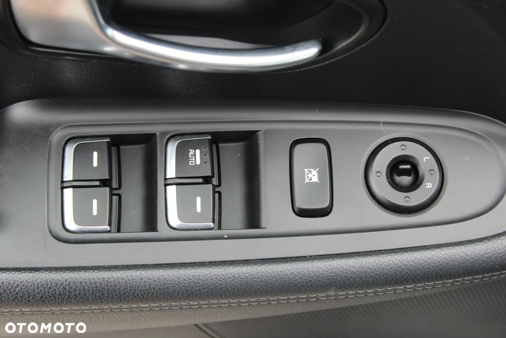 Kia Carens 1.6 GDI XL - 18