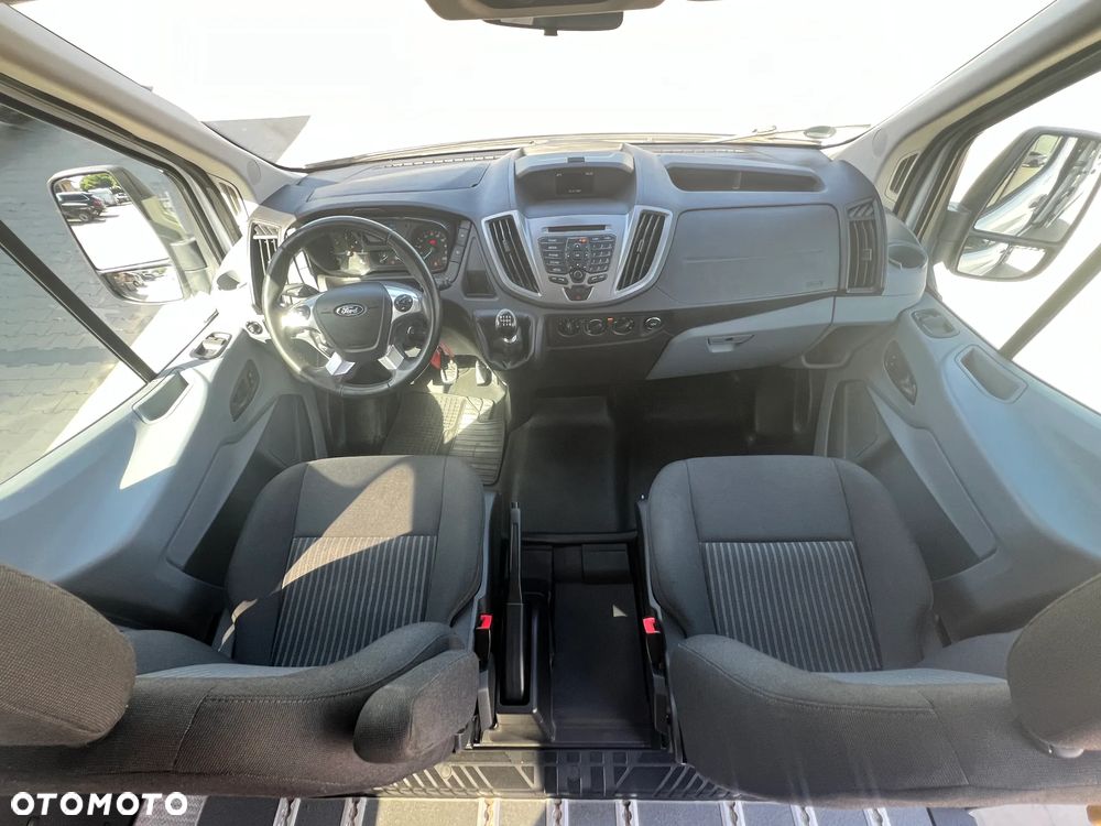 Ford Transit - 18