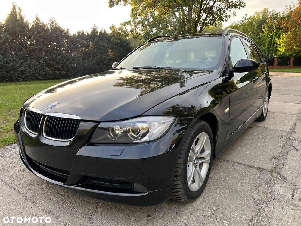 BMW Seria 3 320d DPF - 1