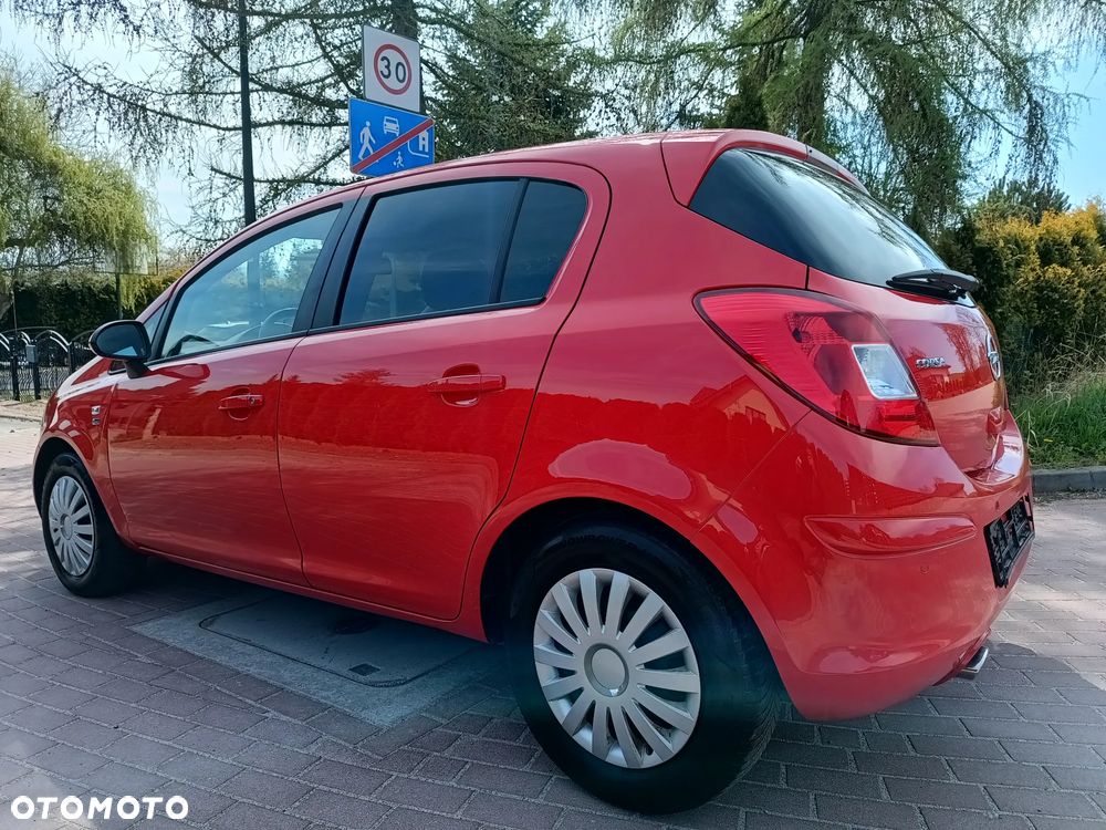 Opel Corsa 1.4 16V Color Edition - 10