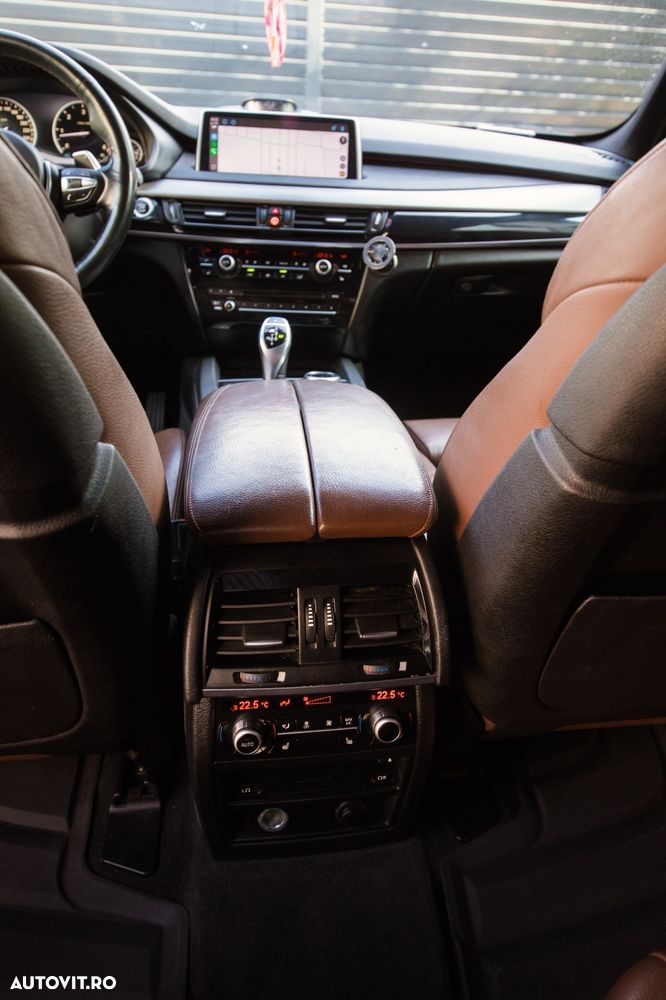 BMW X5 M M50d - 12