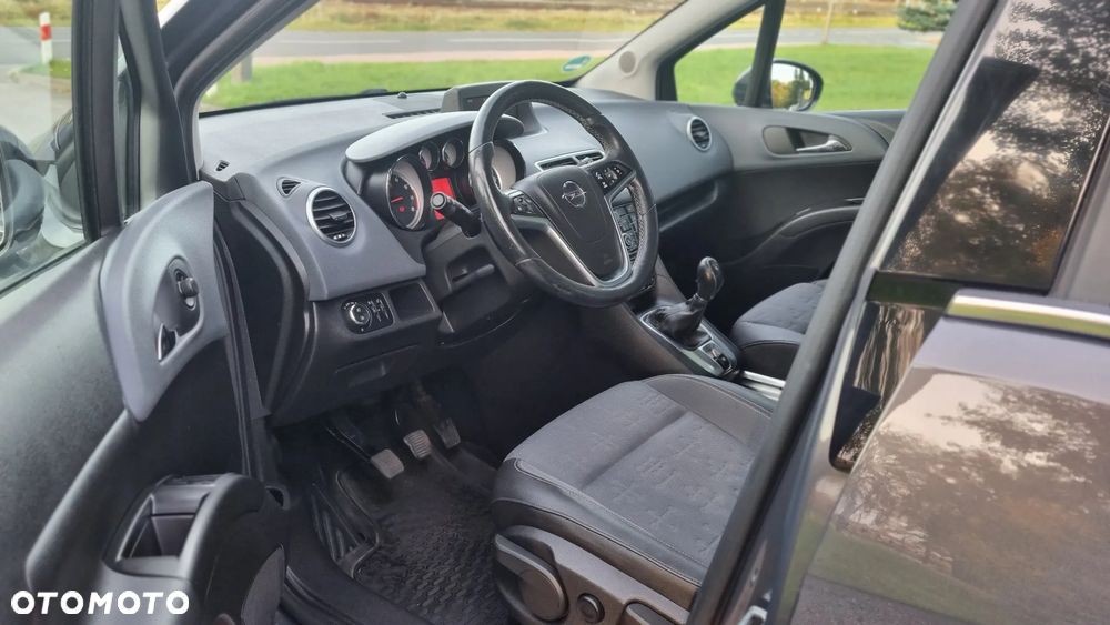 Opel Meriva - 9