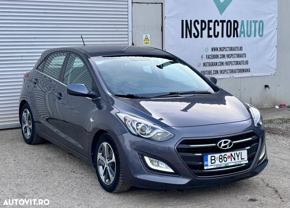 Hyundai i30 blue 1.4 Trend - 8