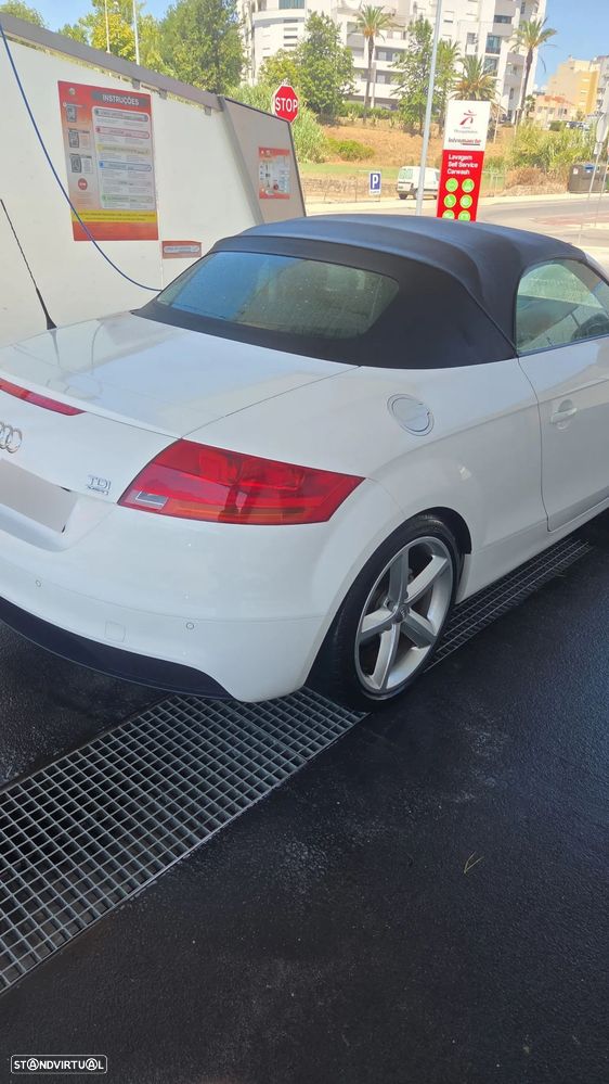 Audi TT Coupé 2.0 TDI quattro - 13