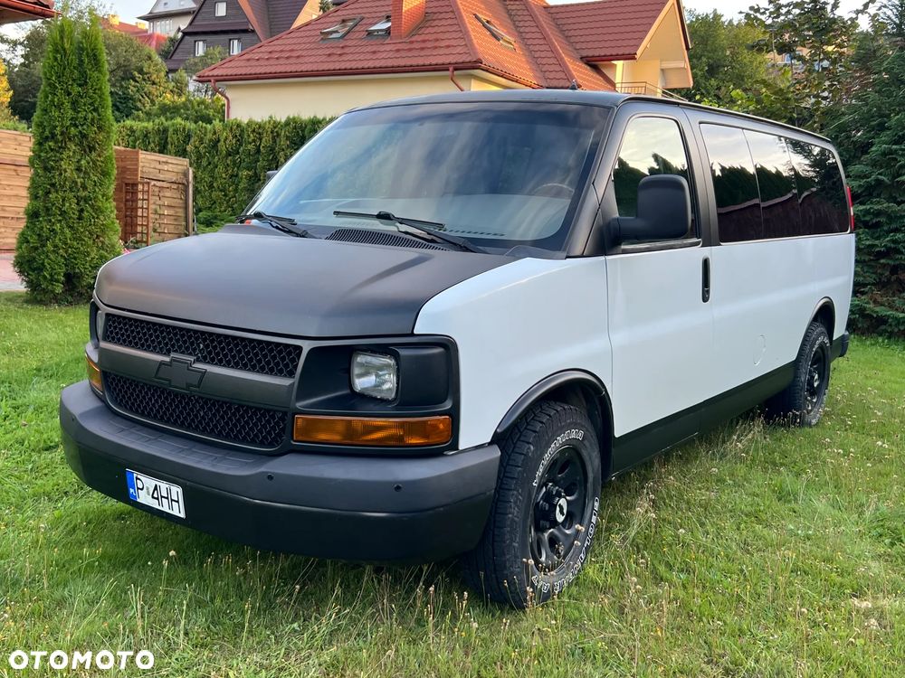 Chevrolet Express - 1