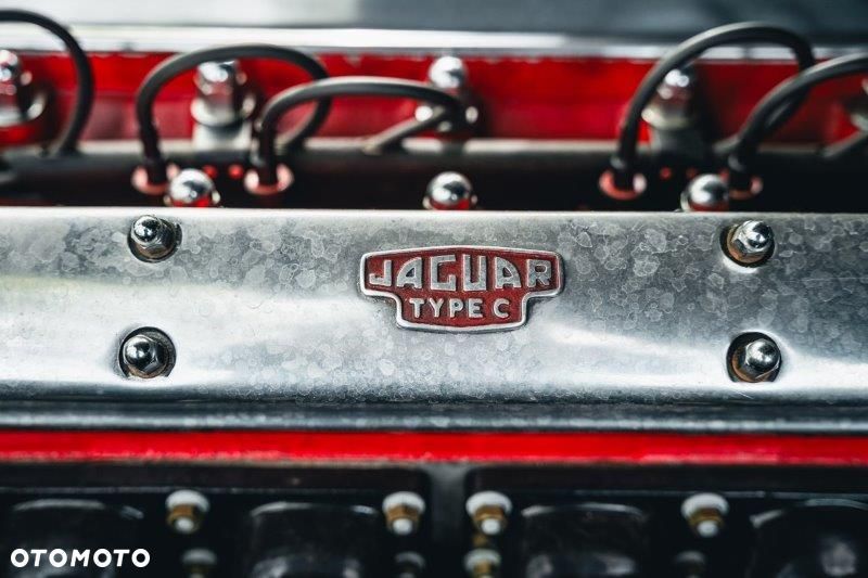 Jaguar XK - 32