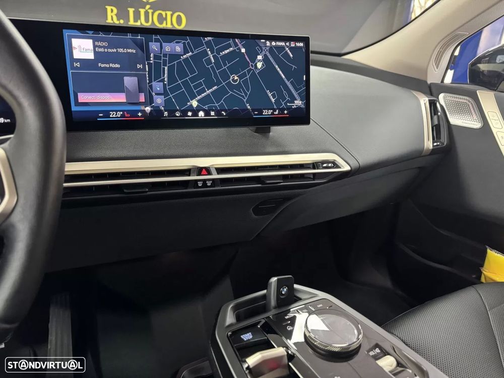 BMW iX xDrive 40 Pack Desportivo - 48