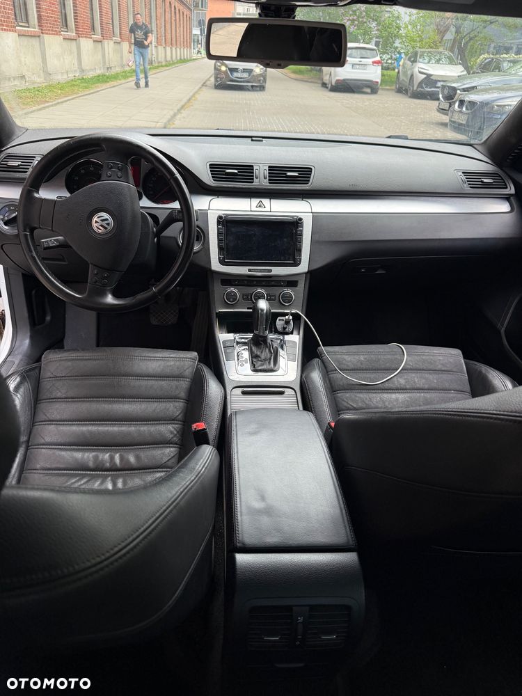 Volkswagen Passat 3.2 V6 FSI 4Mot Highline DSG - 10