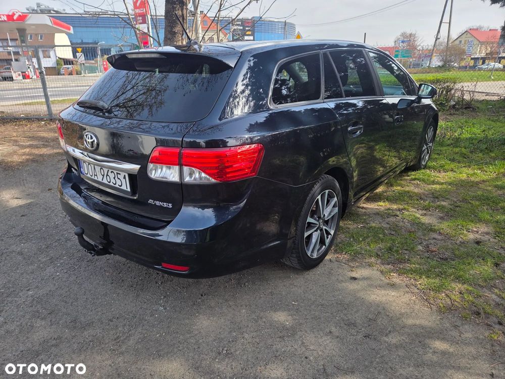 Toyota Avensis Touring Sports 1.8 Business Edition - 2