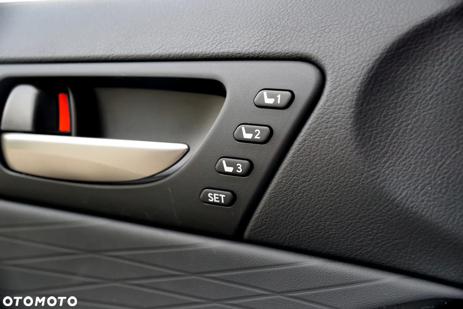 Lexus Inny - 17