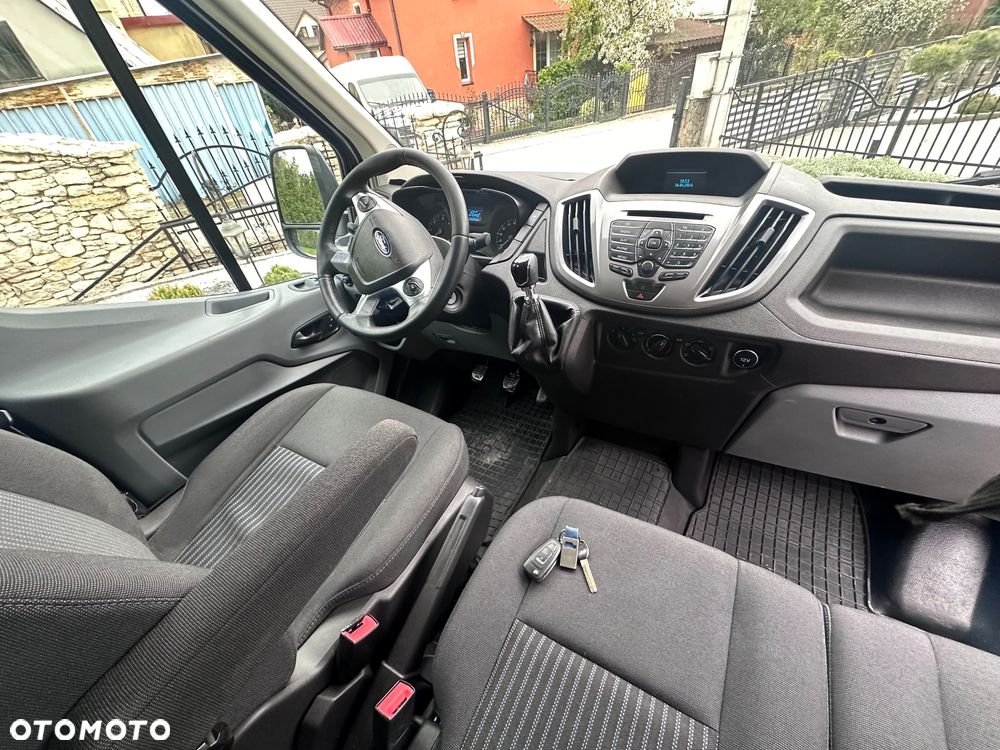 Ford Transit - 10
