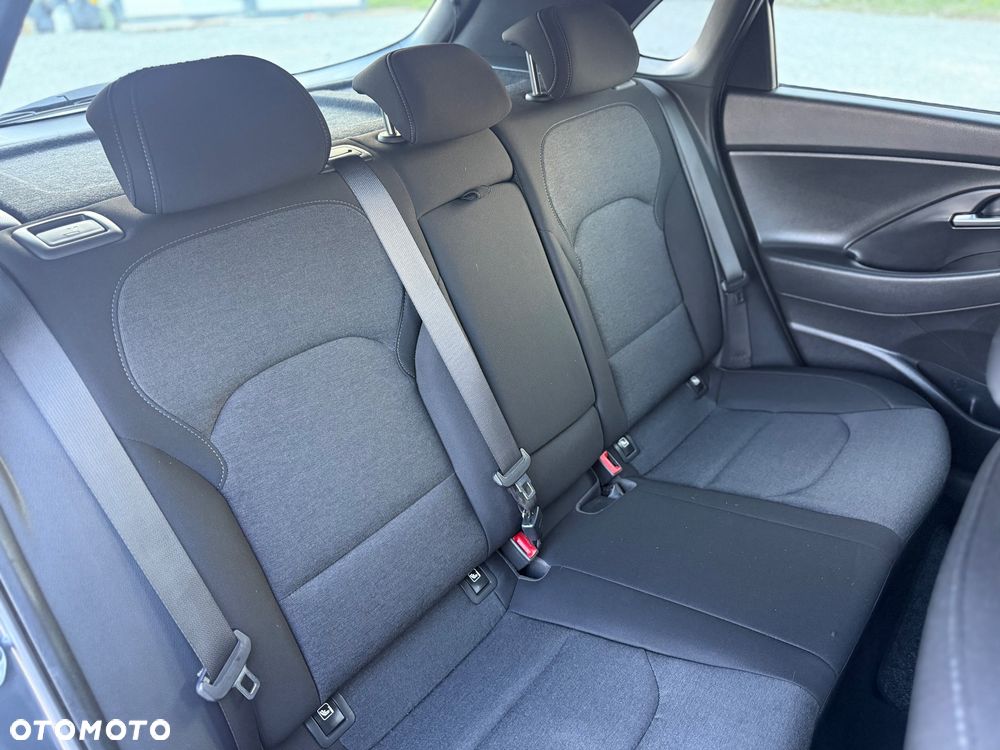 Hyundai i30 1.5 DPI Smart - 28