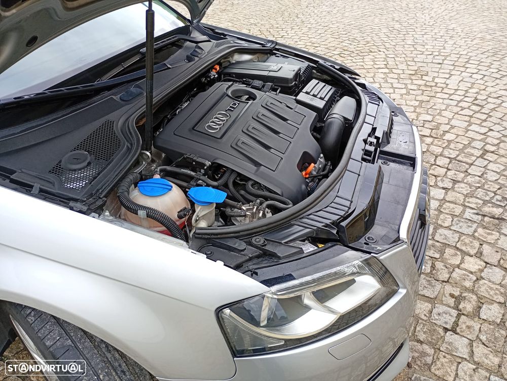 Audi A3 Sportback 1.6 TDI Attraction - 25