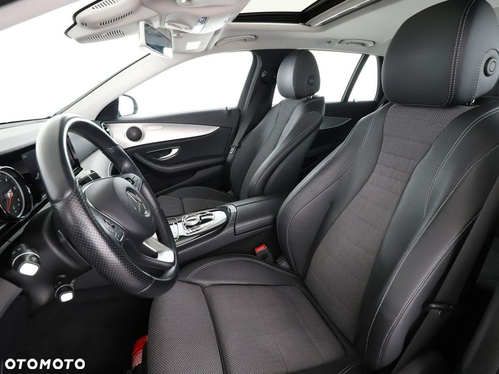 Mercedes-Benz Klasa E 220 d Avantgarde - 14