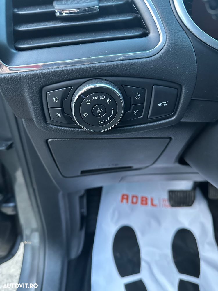 Ford Galaxy 2.0 TDCi Powershift Titanium - 31