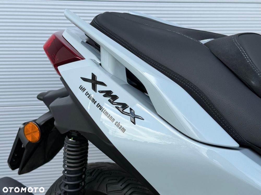 Yamaha X-max - 19