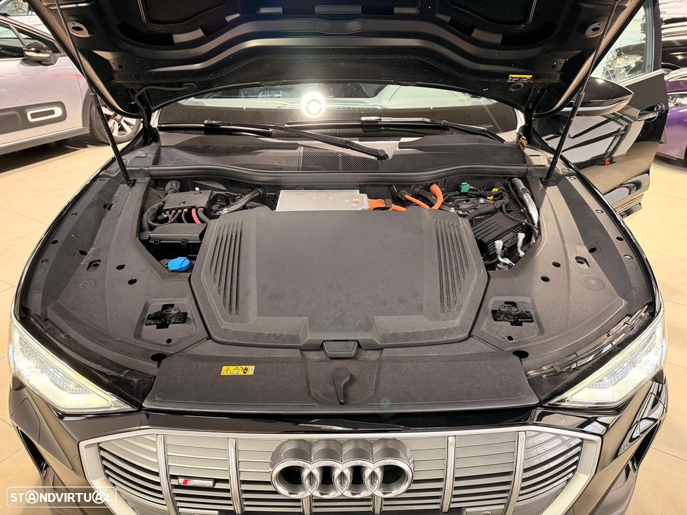 Audi e-tron 55 quattro S line - 37