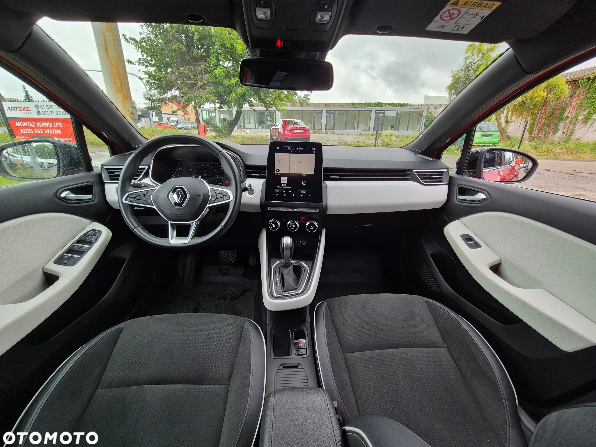 Renault Clio 1.6 E-TECH Intens - 23