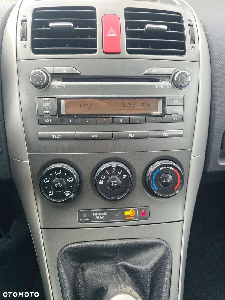 Toyota Auris 2.0 D-4D Premium - 12