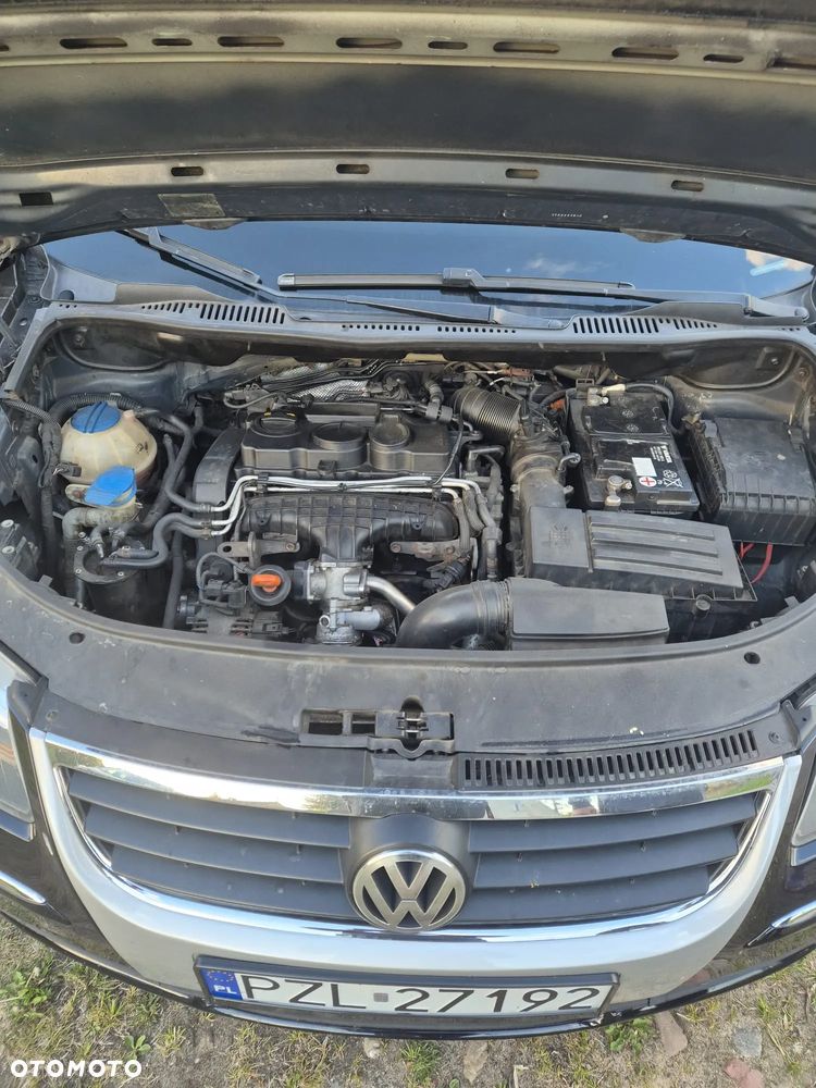 Volkswagen Touran 2.0 TDI DPF Goal - 5