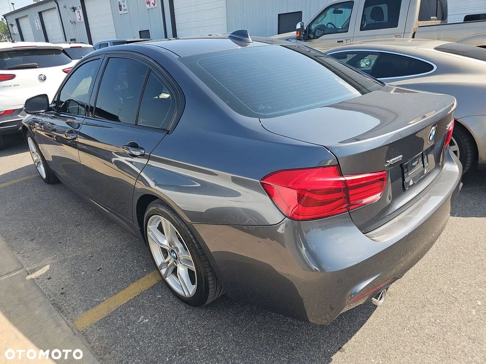 BMW Seria 3 340i xDrive M Sport - 5