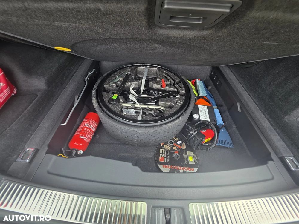 Volkswagen Touareg V6 TDI Elegance - 23