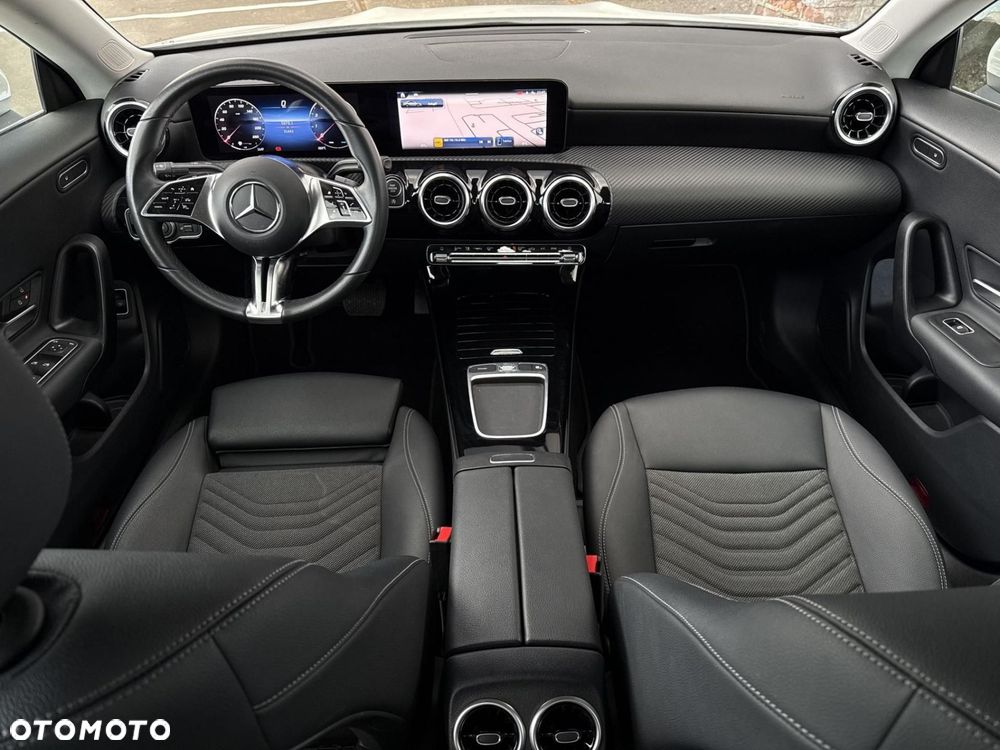 Mercedes-Benz CLA - 17
