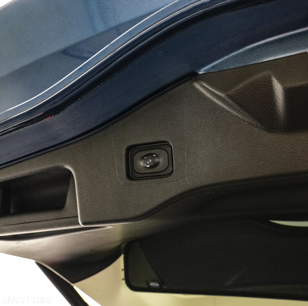 Ford Mondeo 2.0 HEV Titanium - 28