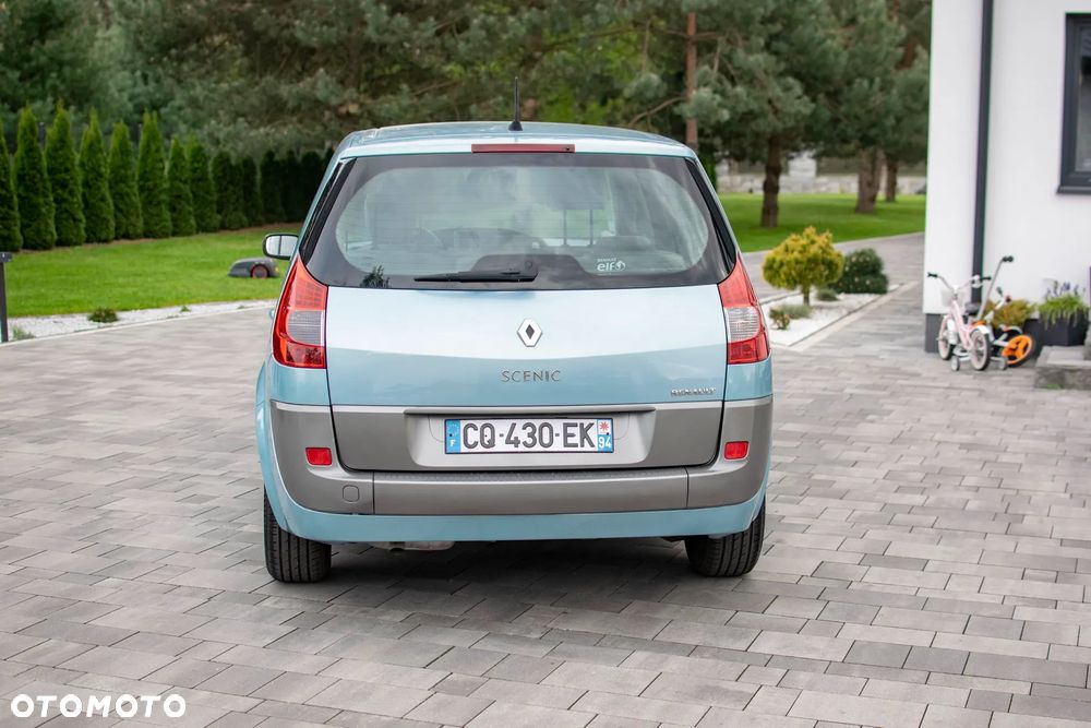 Renault Grand Scenic - 22