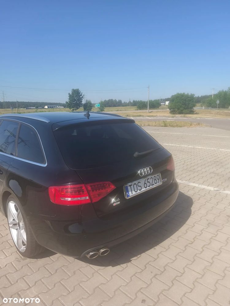 Audi A4 Avant 2.0 TDI - 8