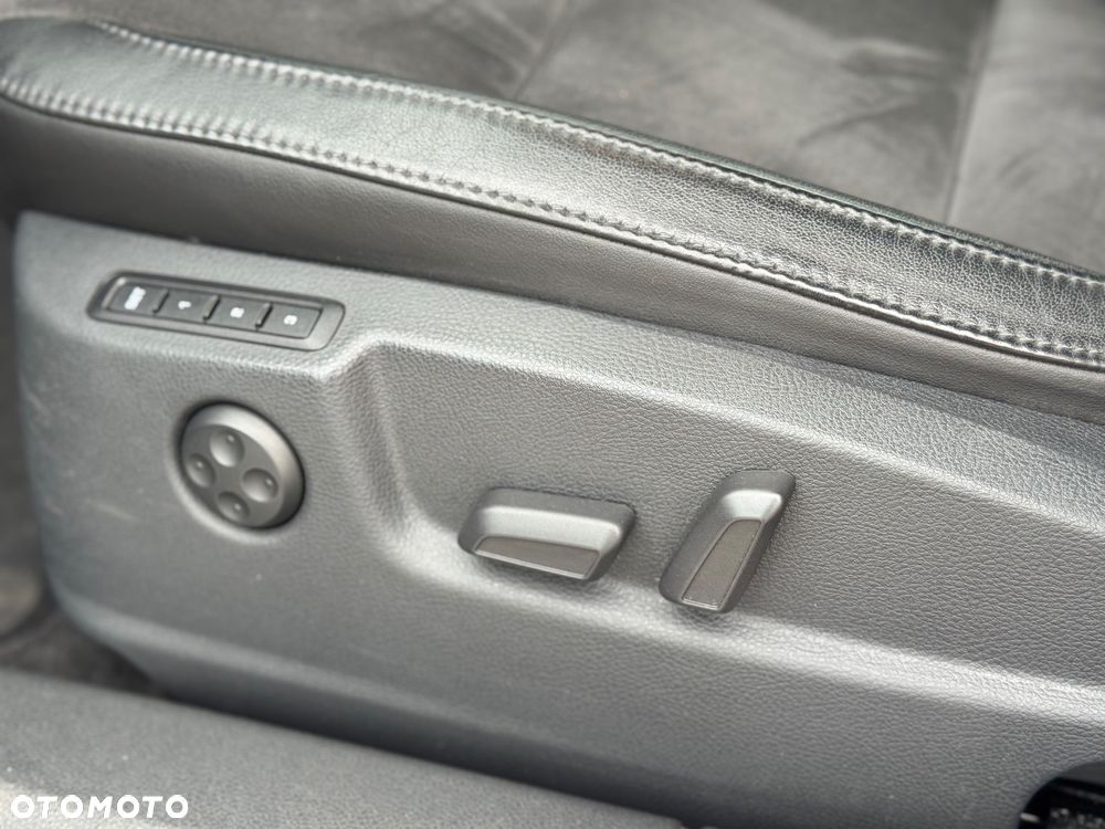 Skoda Superb 2.0 TSI DSG Exclusive - 9