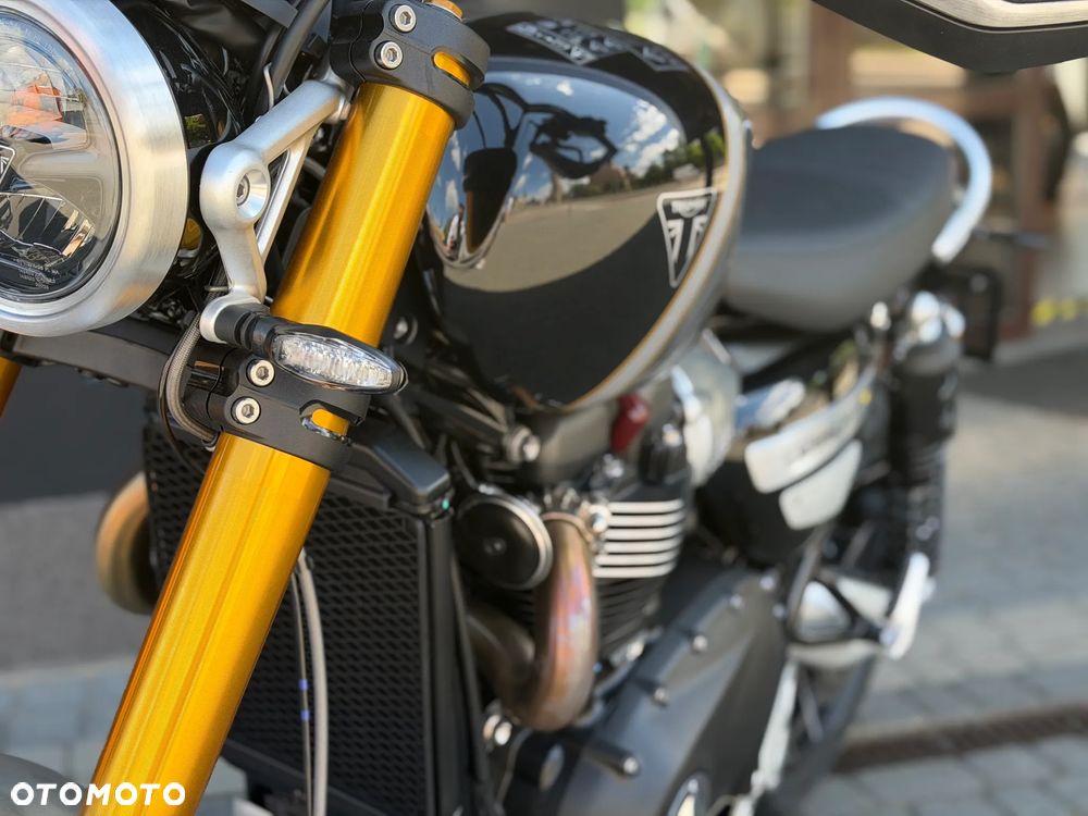 Triumph Scrambler - 13