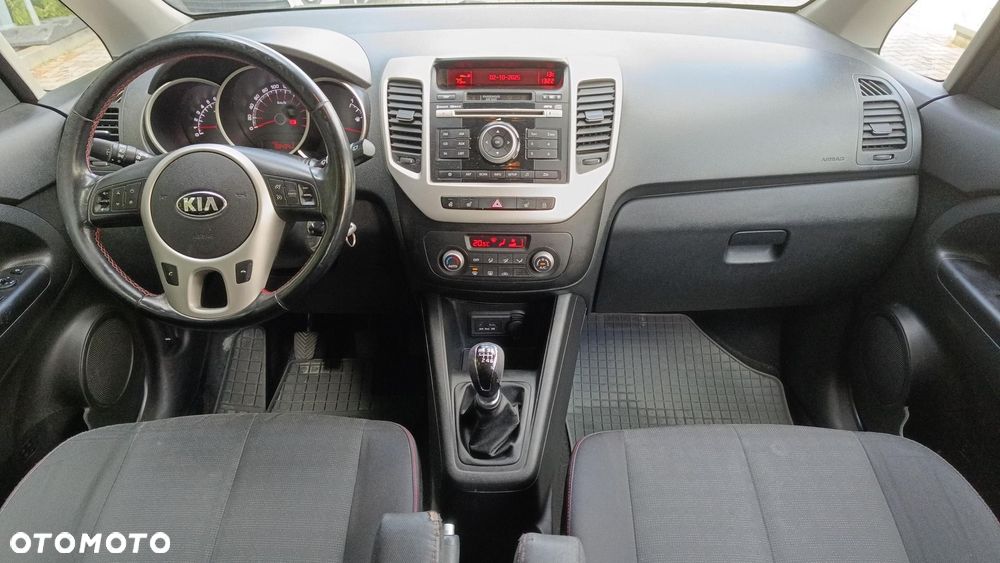 Kia Venga - 3