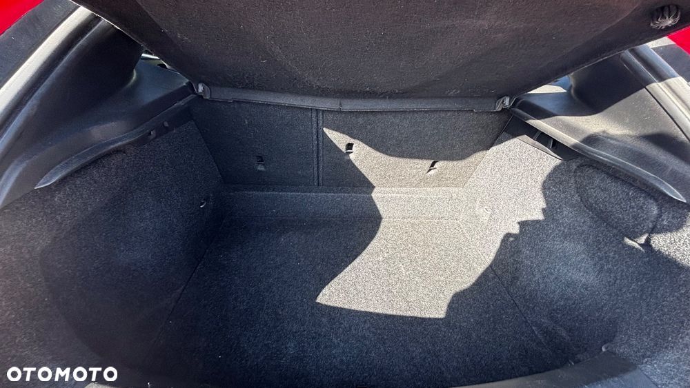 Volvo V40 D4 Drive-E Momentum - 12
