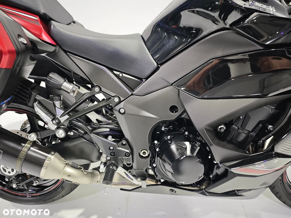 Kawasaki Ninja 1000 SX - 17