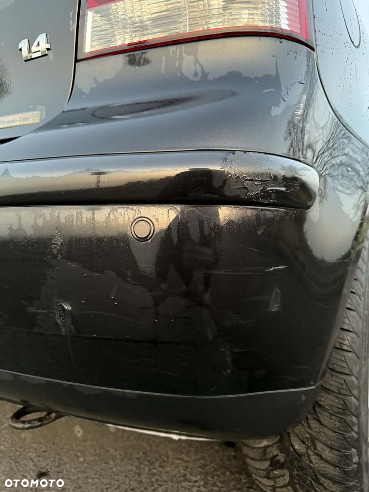 Volkswagen Polo 1.4 Tour - 19