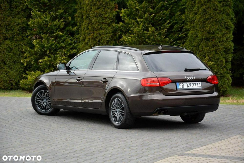 Audi A4 Avant - 6