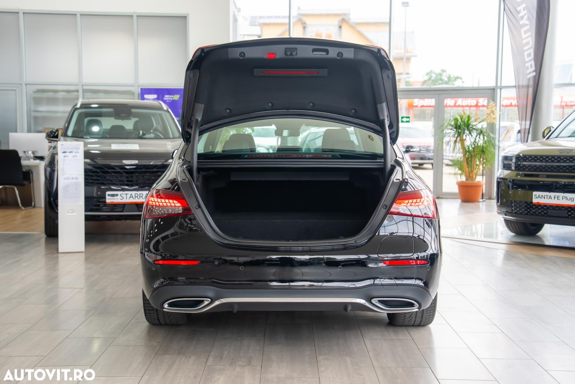 Mercedes-Benz E 350e 9G-TRONIC AMG Line - 22