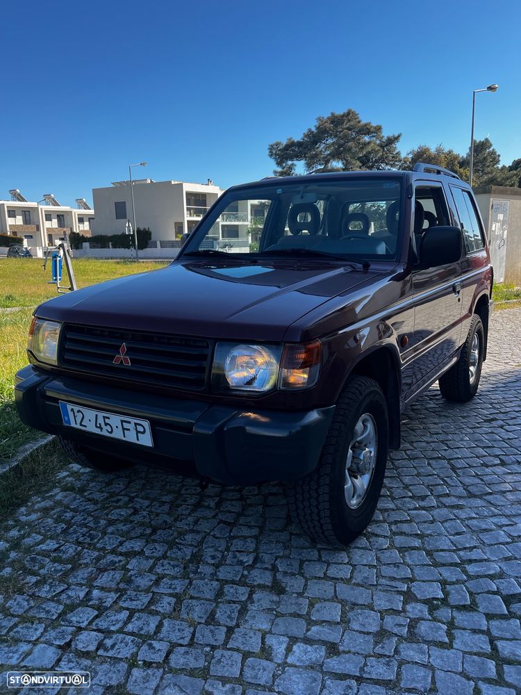 Mitsubishi Pajero 2.5 TDi GLX - 1