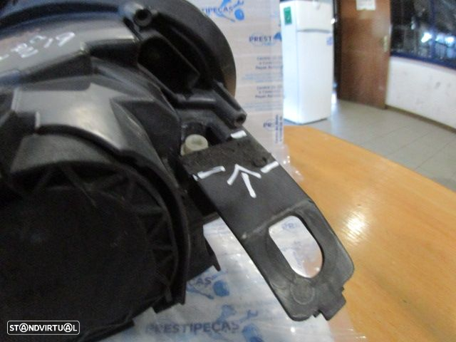 Farol 030126727400 9801040 980104008 MINI COUNTRYMAN R60 2015 1.6D 90CV 5P BRANCO DRT Xenon AL ORIGINAL Apoio Danificado - 3