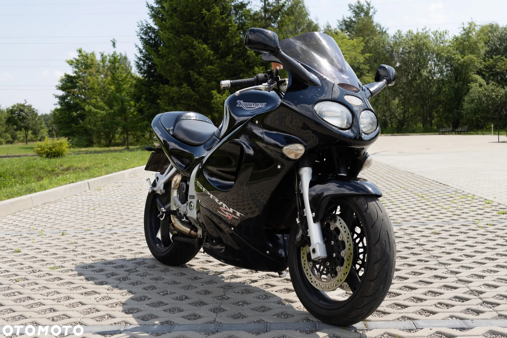 Triumph Sprint - 4