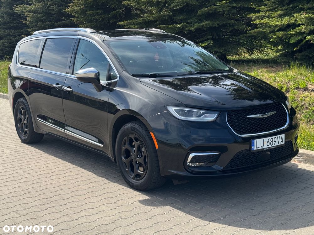 Chrysler Pacifica - 4