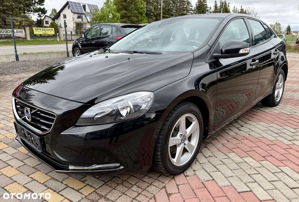 Volvo V40 D2 Momentum - 1
