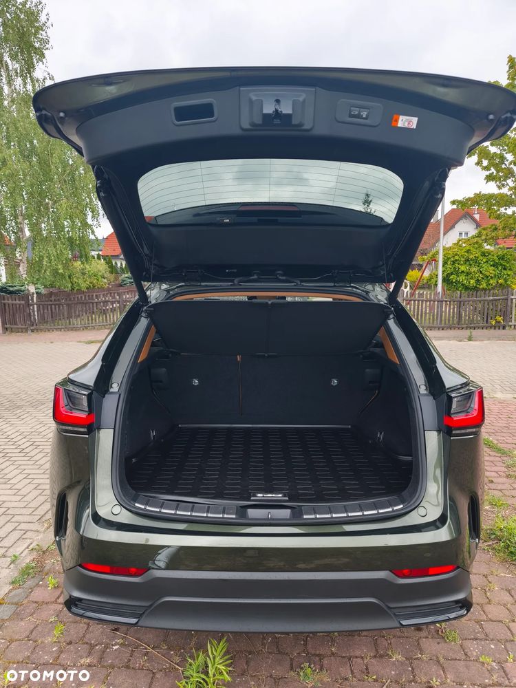 Lexus NX 350h Prestige 2WD - 13