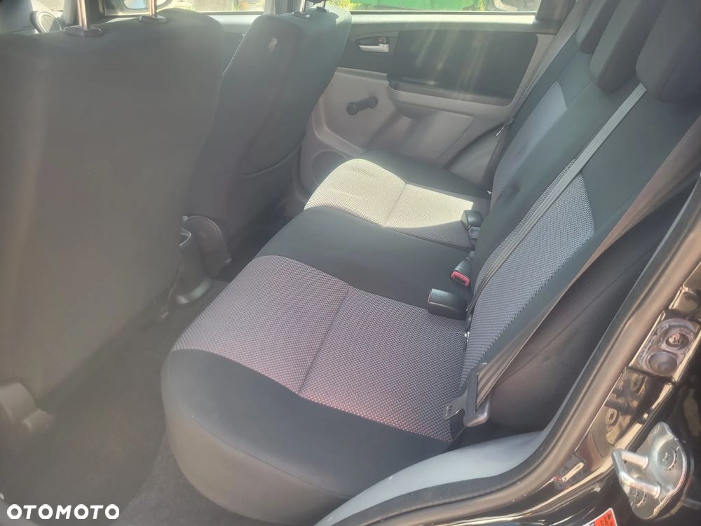 Suzuki SX4 1.9 DDiS DPF 4x2 Comfort - 8