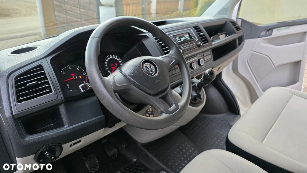 Volkswagen Transporter T6 - 17